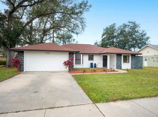 1413 Sandalwood Dr, Plant City, FL 33563