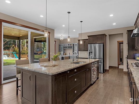 5th image of 11519 88th Street NE