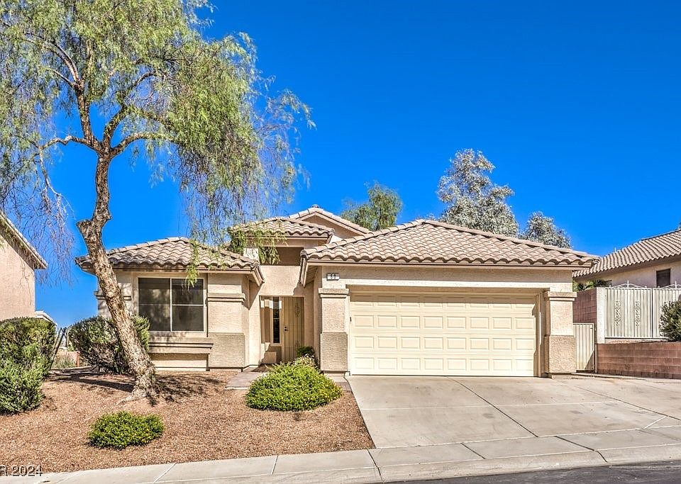 1st image of 60 Blaven Dr