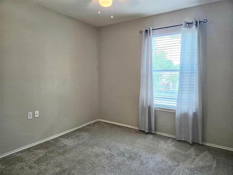 809 Sheraton Ave — Photo 23