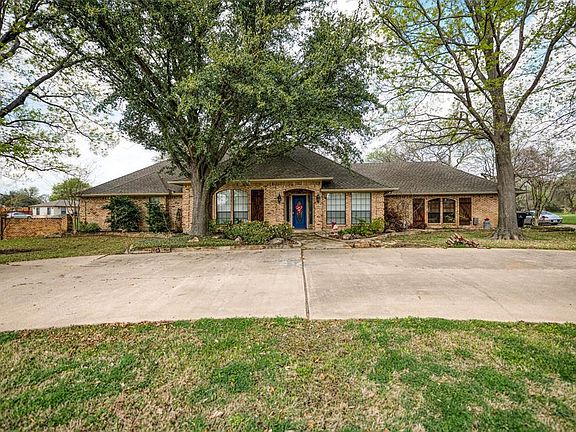 2nd image of 8440 Meadow Hill Dr