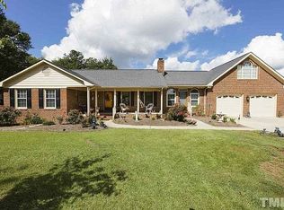 6909 Christian Light Rd, Fuquay Varina, NC 27526