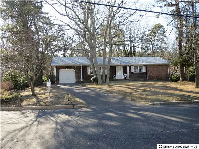 400 Birch Bark Dr photo 1