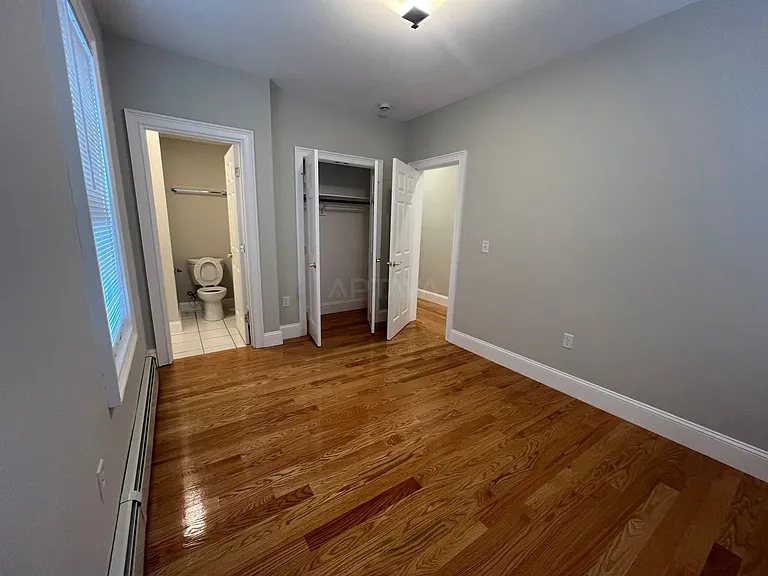 343 Main St #1 — Photo 10