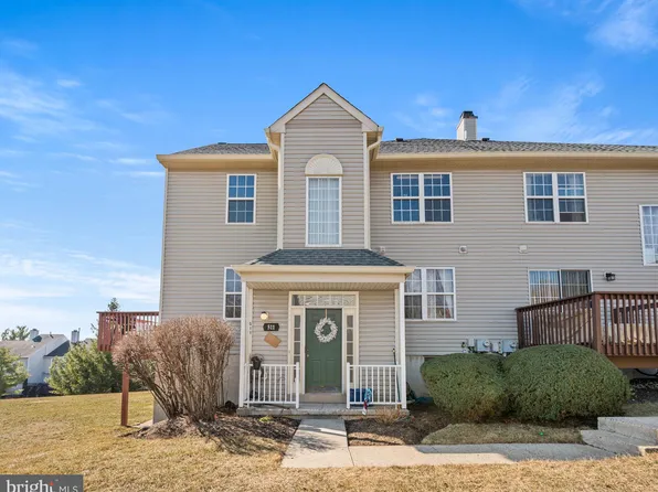 511 Andover Ln, Collegeville, PA 19426