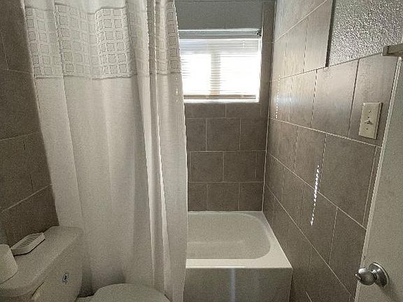 4th image of 311 E Bryce Dr #1