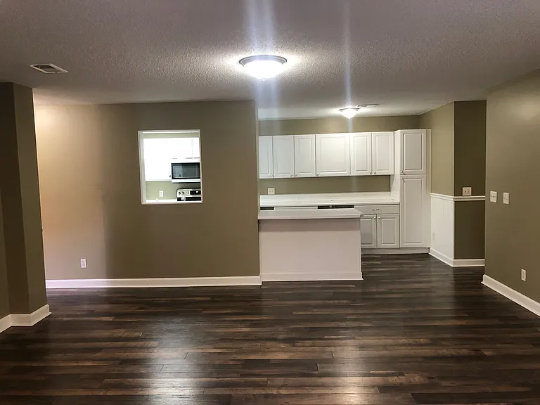 4323 Lotus Ct — Photo 6