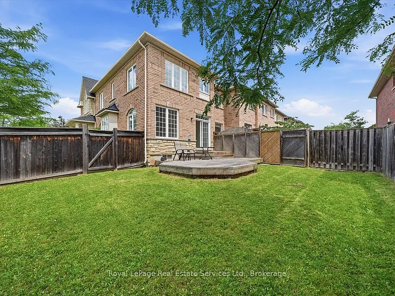 2395 Woodstock Trl — Photo 42
