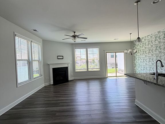 4th image of 1112 Latitude Dr #1112