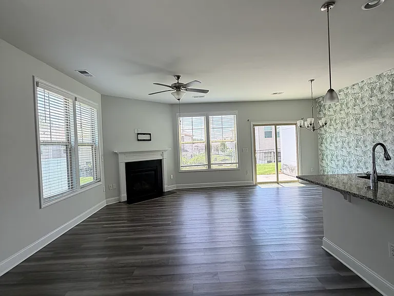 1112 Latitude Dr #1112 — Photo 4