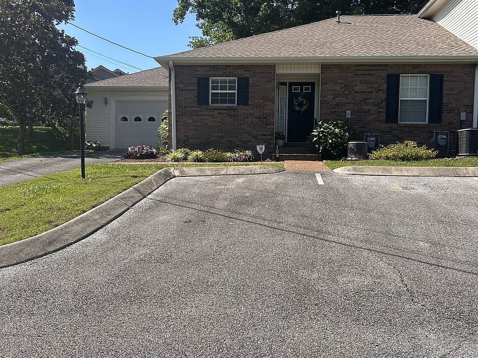 1st image of 109 Eastdale Ln