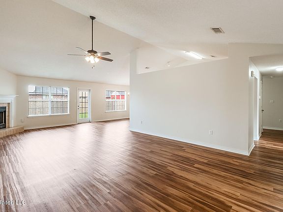 4th image of 15261 Haversham Pl
