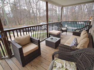 36 Sweetbrook Rd, Staten Island, NY 10312