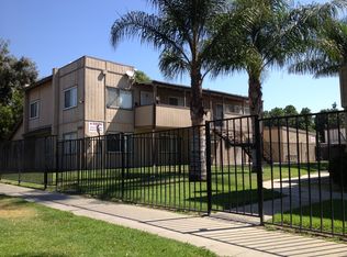 1095 N Lilac Ave, Rialto, CA 92376