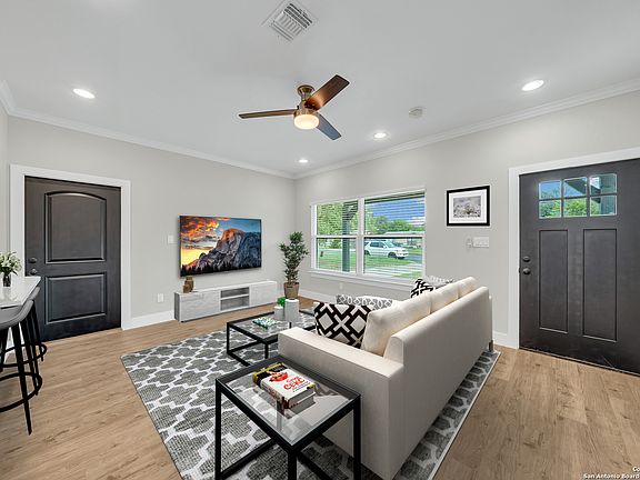5th image of 4130 Moana Dr