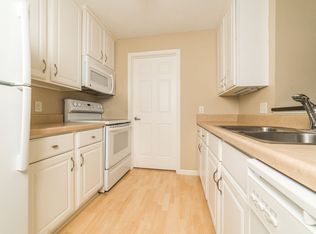 Heritage Park Apartments, Chanhassen, MN 55317