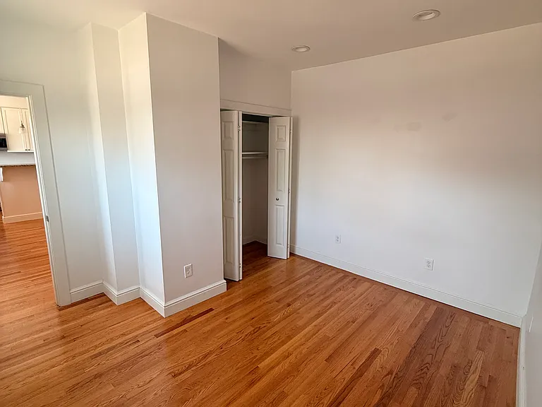 102 Pearl St — Photo 9