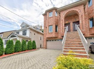 250 Franklin Ave, Cliffside Park, NJ 07010