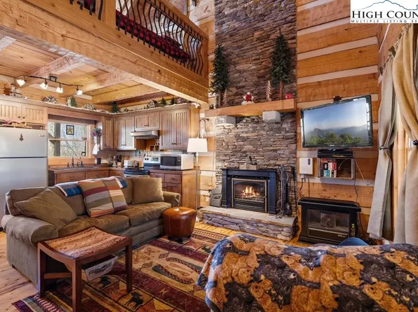 141 Pond Creek Road, Beech Mountain, NC 28604