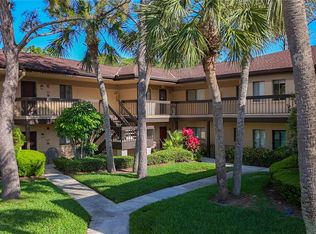2685 Sabal Springs Cir APT 201, Clearwater, FL 33761