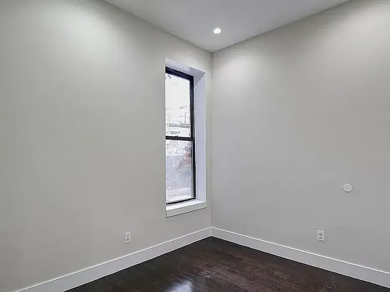 268 Albany Ave #4L — Photo 7
