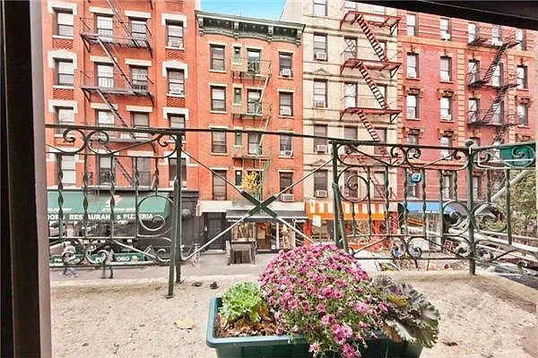 Rented by WIRE International Realty | media 15