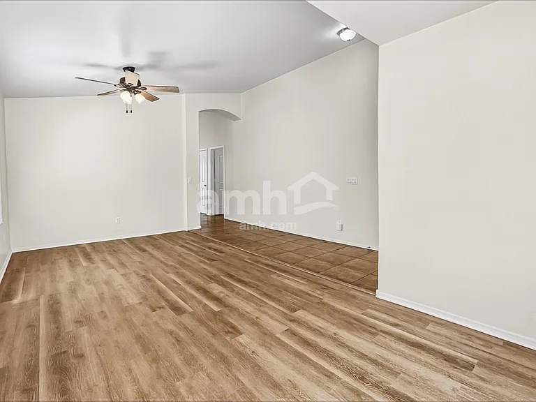 7119 W Fawn Dr — Photo 7