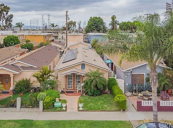 2nd image of 3383 Adriatic Ave