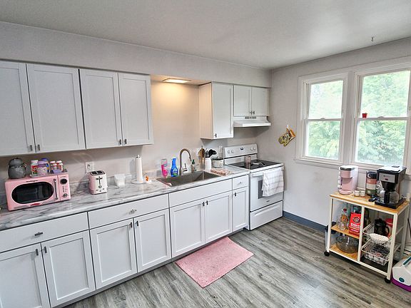 2nd image of 11125 Youngstown Pittsburgh Rd #6