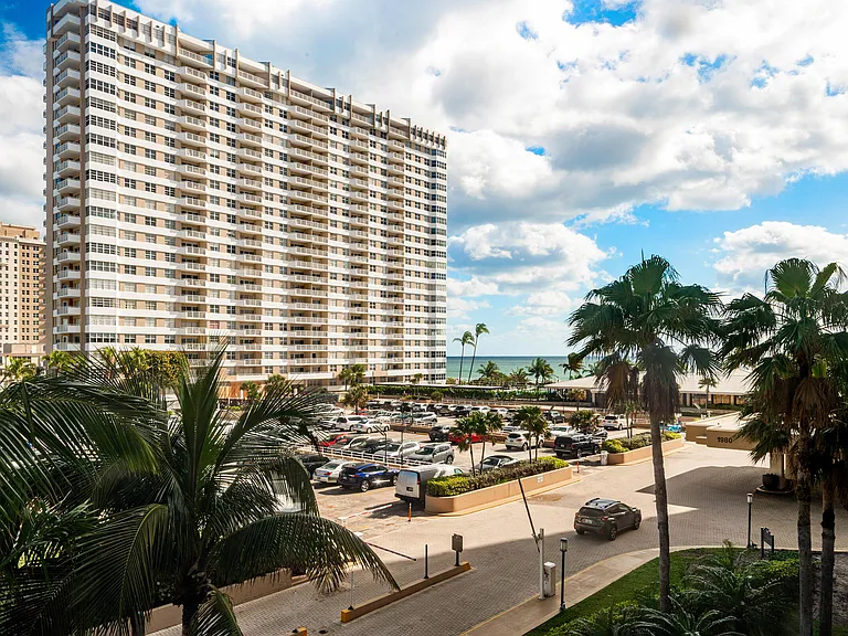 1980 S Ocean Dr #3P — Photo 20