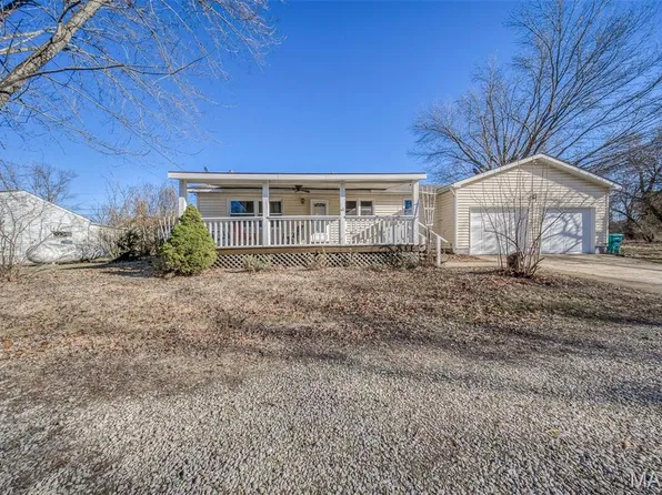 203 Debbie Ln, Cuba, MO 65453