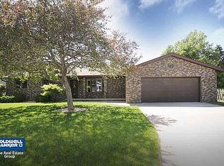 2133 N Garys Ln, Appleton, WI 54914