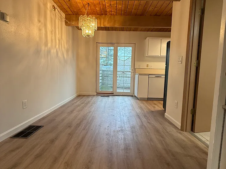 14376 SW Farmington Rd — Photo 13
