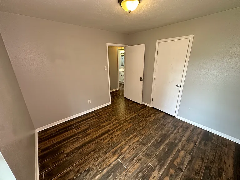 9610 Mango St — Photo 11