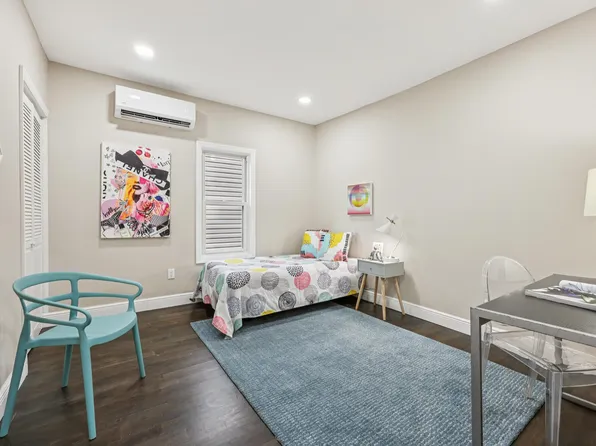 299 Claremont Avenue image 21 of 44