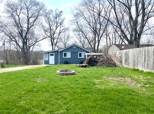 8 Kenworthy St, Valparaiso, IN 46385