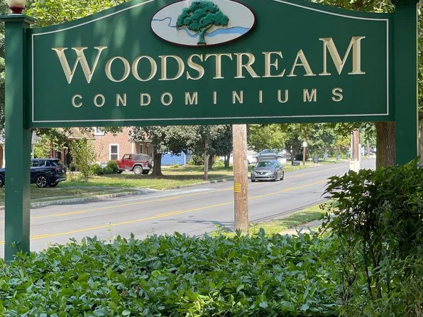 804 South Ave APT D7, Secane, PA 19018