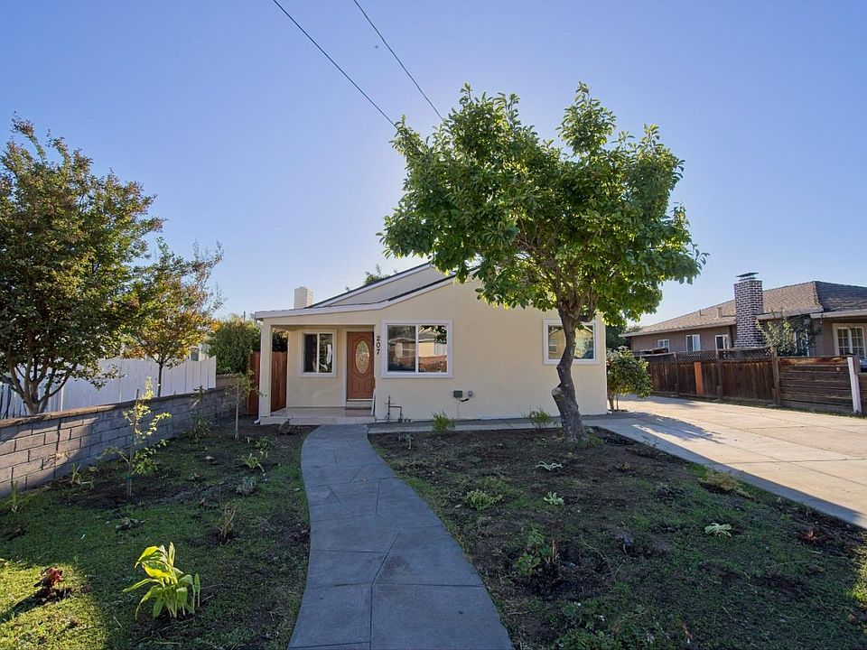 1st image of 207 N Claremont Ave