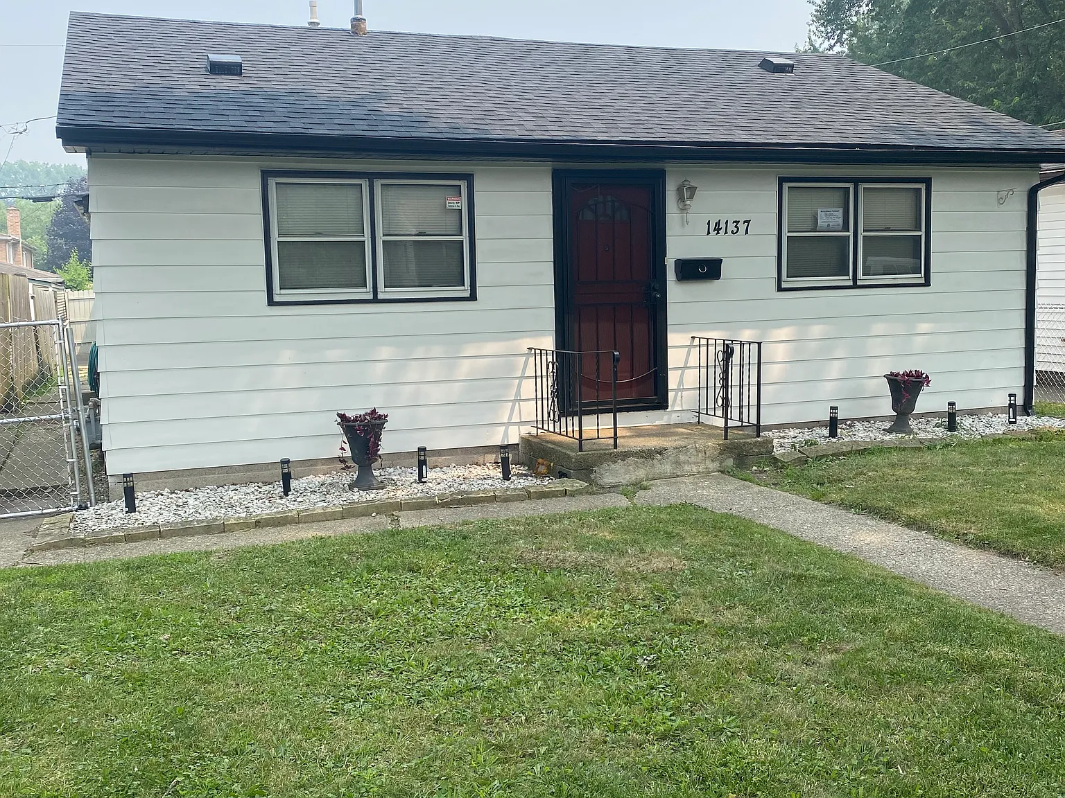 3 bed, 1266 sqft, $2,200 — Photo 3