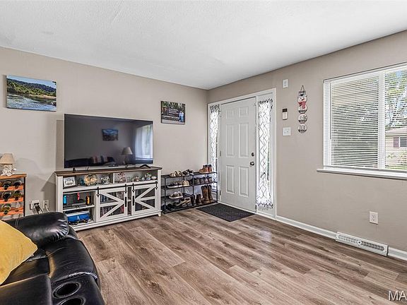 5th image of 200 Meinhardt Dr