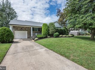 1717 Country Club Dr, Cherry Hill, NJ 08003