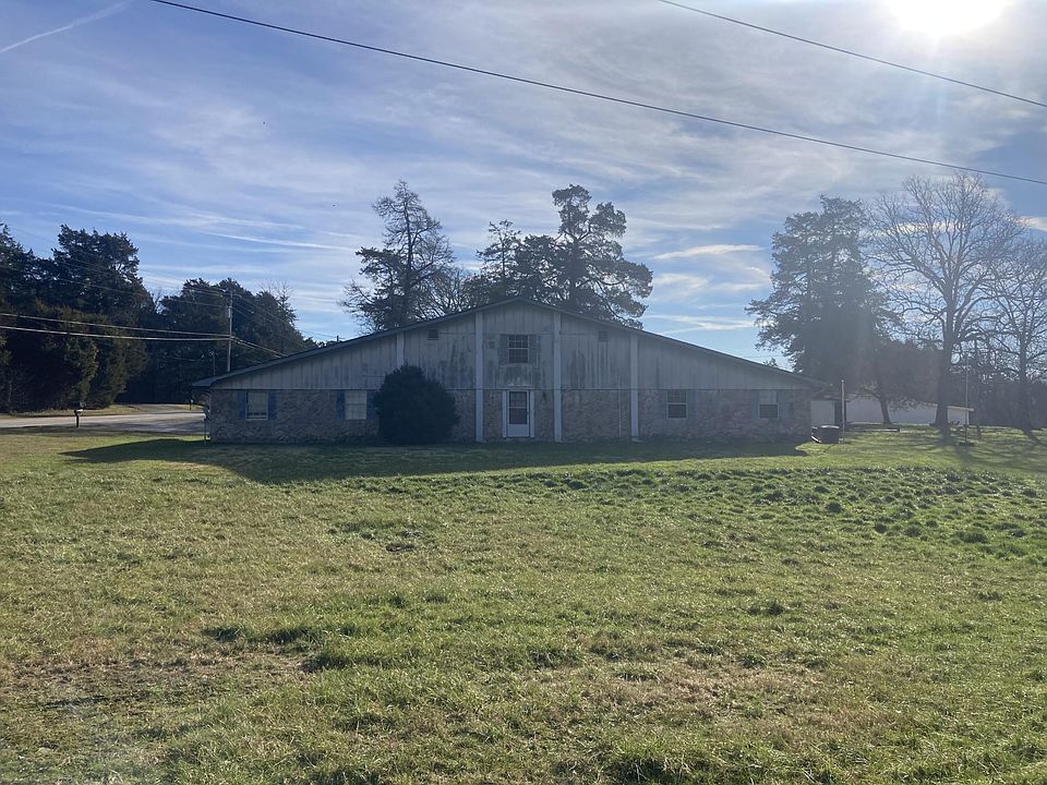 2nd image of 6593 Reeds Bridge Rd