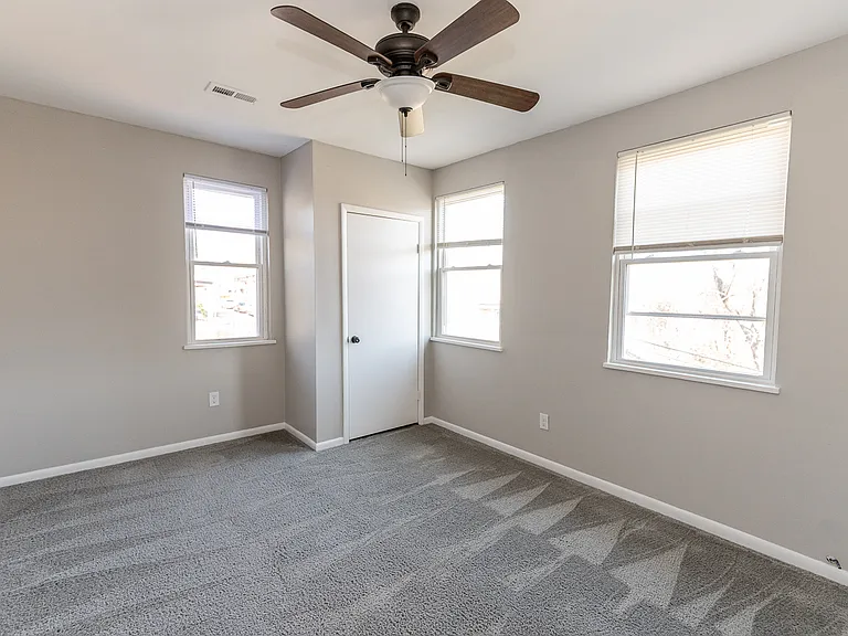 1600 Rutherford Ave #B — Photo 22