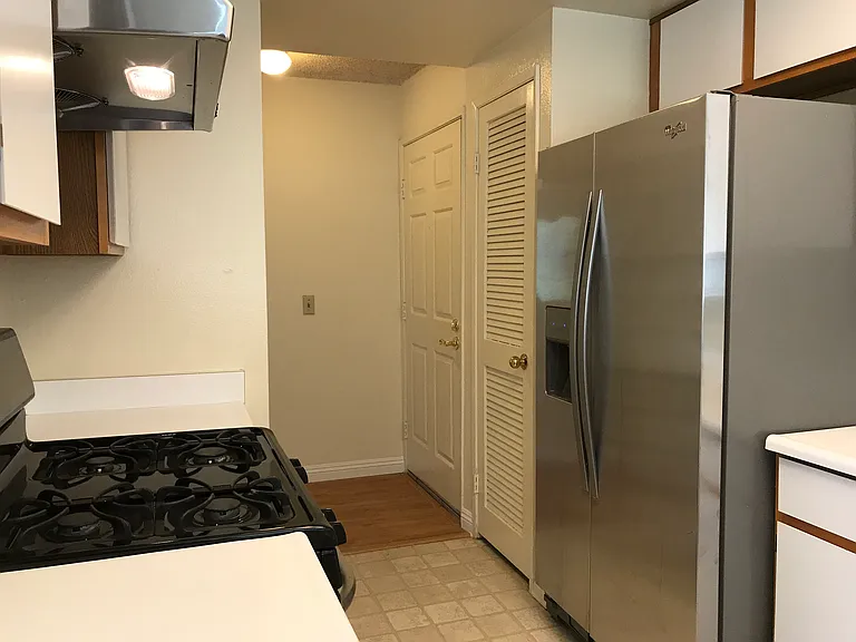 168 N Catalina Ave #204 — Photo 8