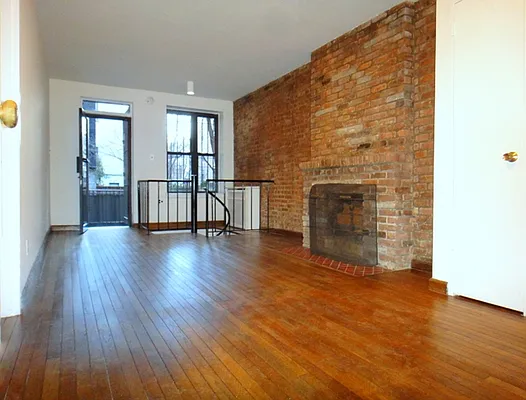 Rented by Balass Ralph, LREB | media 27