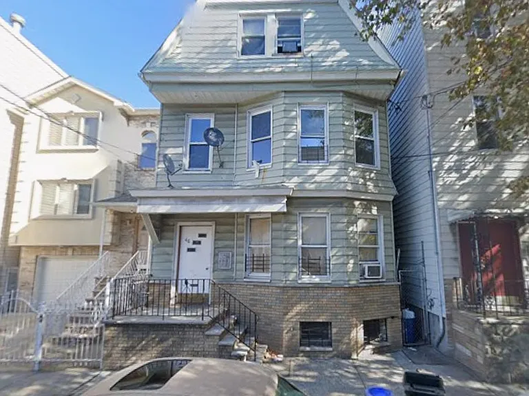 46 Hawkins St #BASEMENT — Photo 1