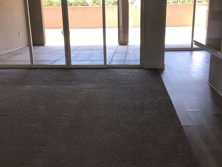 2901 Sand Hills Ave — Photo 6