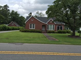 601 Horne St, Saint George, SC 29477