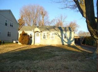 1616 Park Ave, Willow Grove, PA 19090