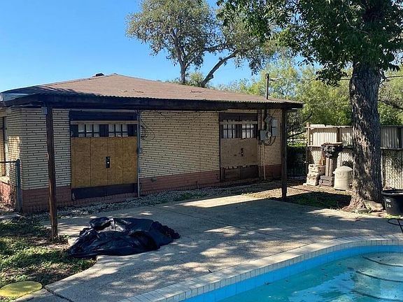 5th image of 302 BONAIR DR